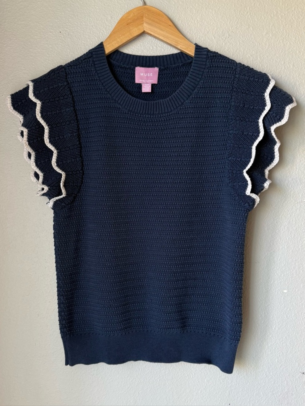 Muse Republic Clothing Scalloped Cap Sleeve Sweater Short Sleeve Women’s Size S